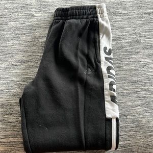 don’t like anymore. size XL, brand Adidas, only worn a couple times.